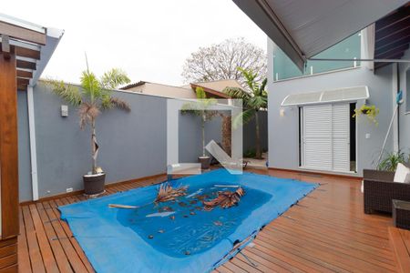 Casa à venda com 320m², 4 quartos e 2 vagasPiscina