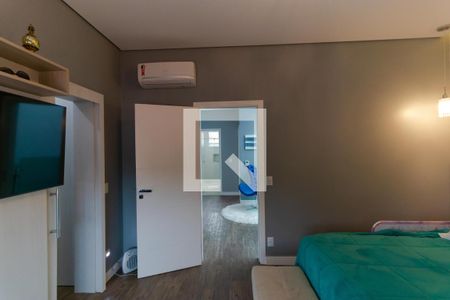 Casa à venda com 320m², 4 quartos e 2 vagasSuíte