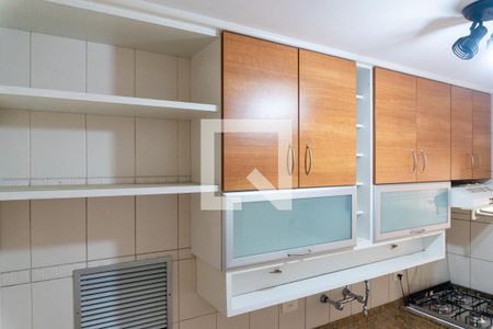 Apartamento à venda com 81m², 3 quartos e 2 vagasCozinha - Armários
