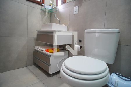 Banheiro casa 1 de casa à venda com 3 quartos, 320m² em Sarandi, Porto Alegre