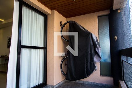 Varanda de apartamento à venda com 3 quartos, 110m² em Jardim Prudência, São Paulo