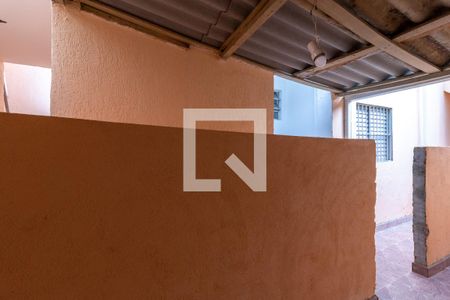Entrada de casa para alugar com 2 quartos, 60m² em Jardim Franca, São Paulo