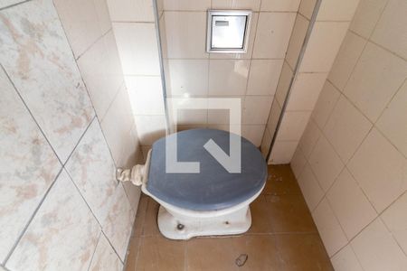 Banheiro de Serviço de casa para alugar com 2 quartos, 60m² em Jardim Franca, São Paulo