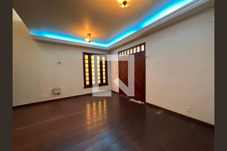 Sala de casa à venda com 6 quartos, 420m² em Palmares, Belo Horizonte