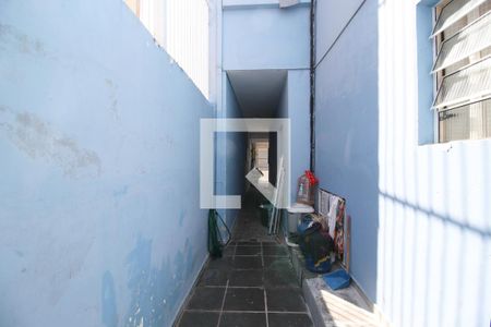 Casa à venda com 300m², 3 quartos e 2 vagasCorredor 