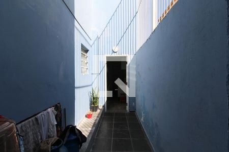 Casa à venda com 300m², 3 quartos e 2 vagasCorredor 