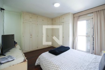 Casa à venda com 300m², 3 quartos e 2 vagasSuíte 