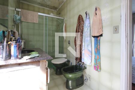 Casa à venda com 300m², 3 quartos e 2 vagasBanheiro da Suíte 