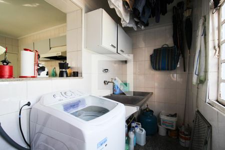 Casa à venda com 300m², 3 quartos e 2 vagasÁrea de Serviço 