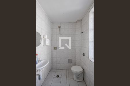 Casa para alugar com 100m², 2 quartos e sem vaga Casa para alugar com 100m², 2 quartos e sem vagaBanheiro Social