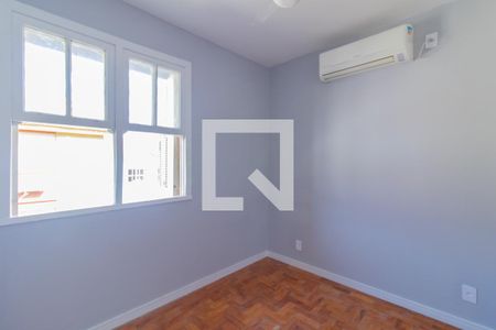 Quarto 2 de apartamento para alugar com 2 quartos, 50m² em Menino Deus, Porto Alegre