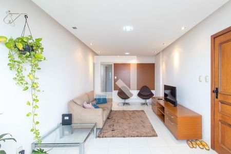 Sala de apartamento para alugar com 3 quartos, 80m² em Pituba, Salvador