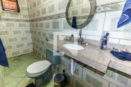 Casa à venda com 210m², 3 quartos e 3 vagasBanheiro do Quarto 2