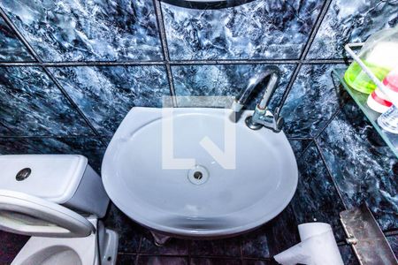 Casa à venda com 210m², 3 quartos e 3 vagasBanheiro