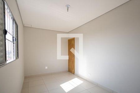 Quarto de casa para alugar com 2 quartos, 70m² em Santo Antônio, Osasco