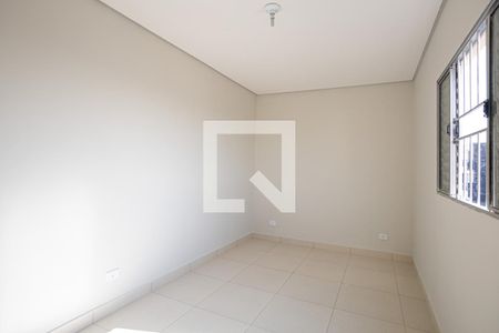 Quarto de casa para alugar com 2 quartos, 70m² em Santo Antônio, Osasco