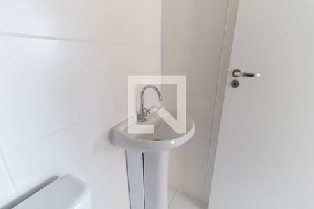Apartamento para alugar com 33m², 2 quartos e sem vaga Apartamento para alugar com 33m², 2 quartos e sem vagaBanheiro