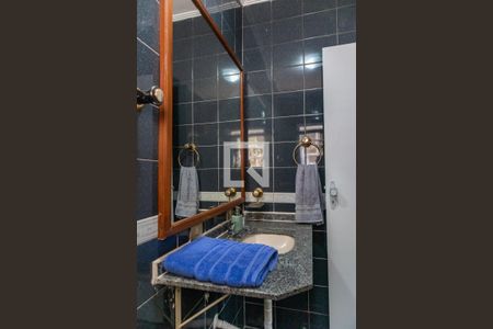 Casa de condomínio para alugar com 750m², 4 quartos e 2 vagas Casa de condomínio para alugar com 750m², 4 quartos e 2 vagasBanheiro da suíte 3 - 2° andar