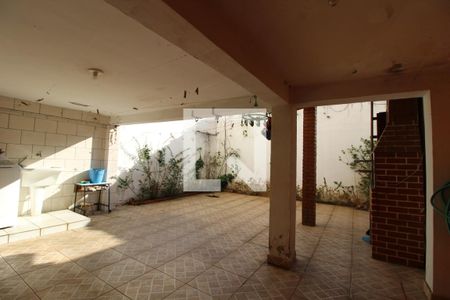 Casa à venda com 144m², 3 quartos e 2 vagasQuintal