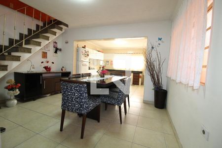 Casa à venda com 144m², 3 quartos e 2 vagasCozinha