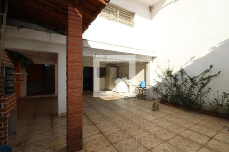 Casa à venda com 144m², 3 quartos e 2 vagasQuintal