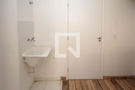 Área de Serviço de apartamento para alugar com 1 quarto, 25m² em Cidade Satélite Santa Bárbara, São Paulo