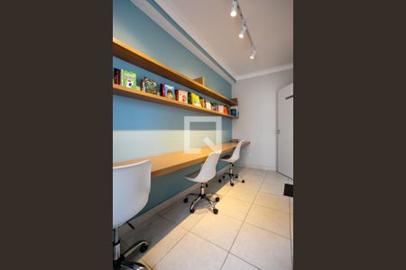 Apartamento para alugar com 52m², 2 quartos e 1 vaga Apartamento para alugar com 52m², 2 quartos e 1 vagaÁrea comum - Sala de estudos