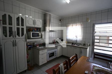 Cozinha de casa para alugar com 3 quartos, 90m² em Parque Pinheiros, Taboão da Serra