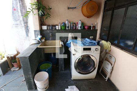 Área de Serviço de casa para alugar com 3 quartos, 90m² em Parque Pinheiros, Taboão da Serra