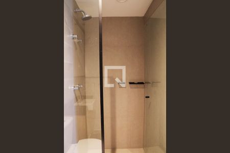 Banheiro de kitnet/studio para alugar com 1 quarto, 23m² em Consolação, São Paulo