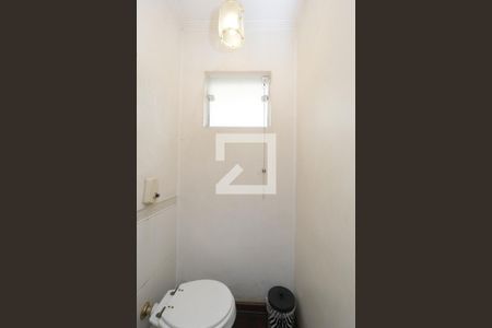 Casa à venda com 196m², 3 quartos e 2 vagasLavabo