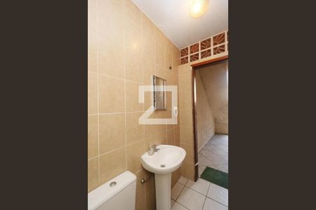 Casa à venda com 196m², 3 quartos e 2 vagasBanheiro de Serviço