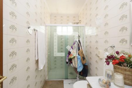 Casa à venda com 196m², 3 quartos e 2 vagasBanheiro da Suíte