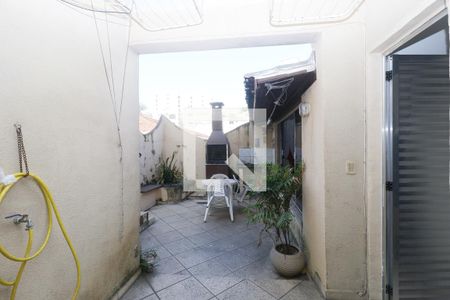 Casa à venda com 196m², 3 quartos e 2 vagasQuintal