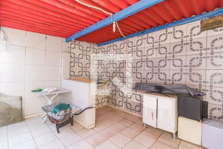 Casa para alugar com 60m², 2 quartos e 2 vagasÁrea de Serviço/Quintal dos Fundos