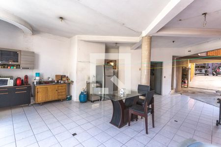 Casa à venda com 293m², 3 quartos e 4 vagasSalão