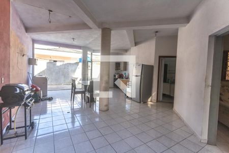 Casa à venda com 293m², 3 quartos e 4 vagasSalão