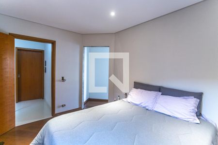 Casa à venda com 293m², 3 quartos e 4 vagasSuíte 3