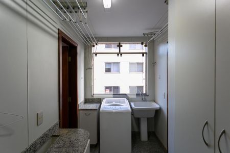 Apartamento para alugar com 154m², 4 quartos e 2 vagasÁrea de Serviço