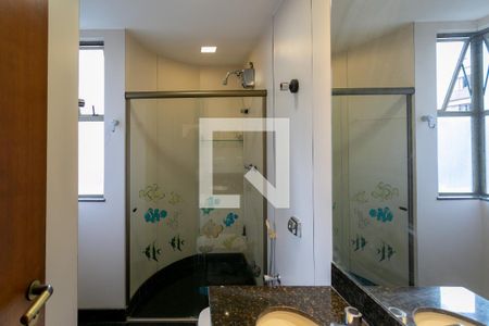 Apartamento para alugar com 154m², 4 quartos e 2 vagasBanheiro