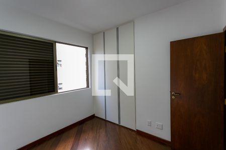 Apartamento para alugar com 154m², 4 quartos e 2 vagasQuarto 2