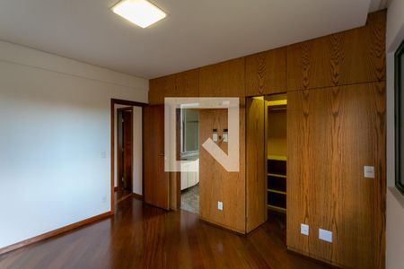Apartamento para alugar com 154m², 4 quartos e 2 vagasQuarto 4 - Suíte