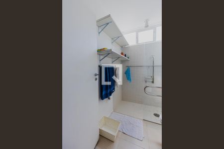 Banheiro de apartamento à venda com 1 quarto, 48m² em Jardim Paulista, São Paulo