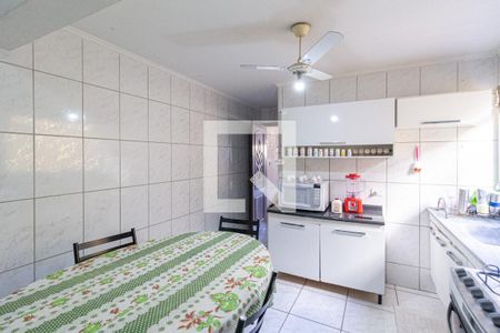 Casa à venda com 132m², 3 quartos e 1 vaga Casa à venda com 132m², 3 quartos e 1 vagaCozinha