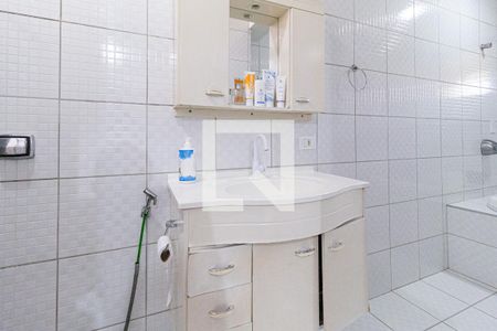Casa à venda com 132m², 3 quartos e 1 vaga Casa à venda com 132m², 3 quartos e 1 vagaBanheiro da suíte