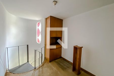 Casa à venda com 267m², 3 quartos e 4 vagas Casa à venda com 267m², 3 quartos e 4 vagasQuarto de Serviço