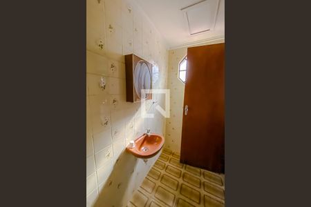 Casa à venda com 267m², 3 quartos e 4 vagas Casa à venda com 267m², 3 quartos e 4 vagasBanheiro de Serviço