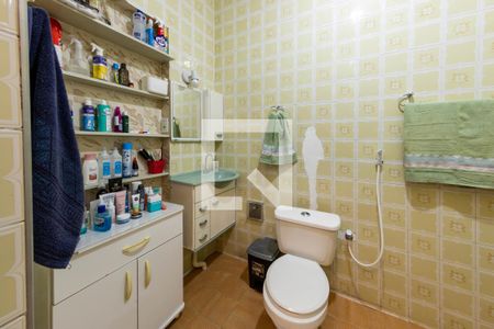 Casa à venda com 70m², 2 quartos e 2 vagas Casa à venda com 70m², 2 quartos e 2 vagasBanheiro