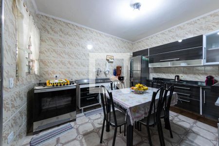 Casa à venda com 70m², 2 quartos e 2 vagas Casa à venda com 70m², 2 quartos e 2 vagasCozinha