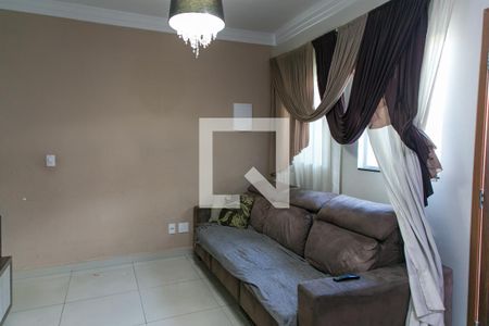 Sala   de casa de condomínio à venda com 2 quartos, 97m² em Vila Nivi, São Paulo